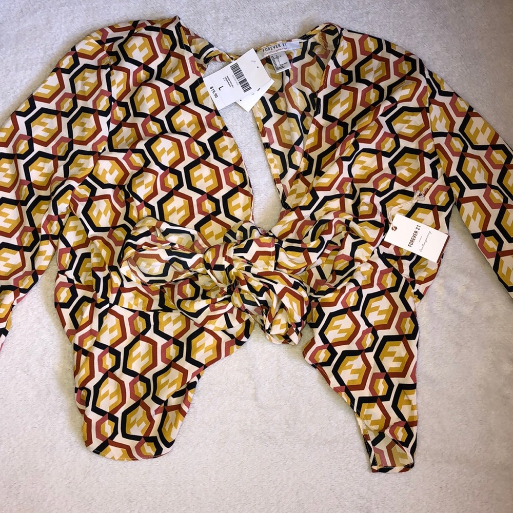 Forever 21 Cream Pattern Blouse